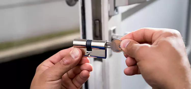 Emergency Locksmith for House Vallejo
